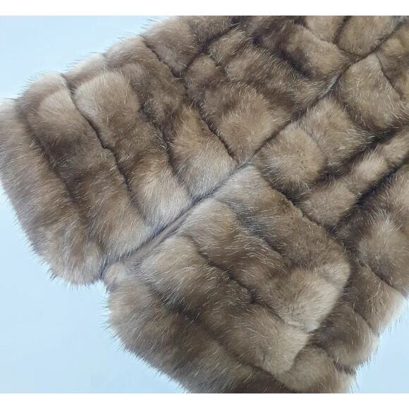 Amato Sable Fur Sleeveless Coat Jacket Size Small (42) - Picture 5 of 10